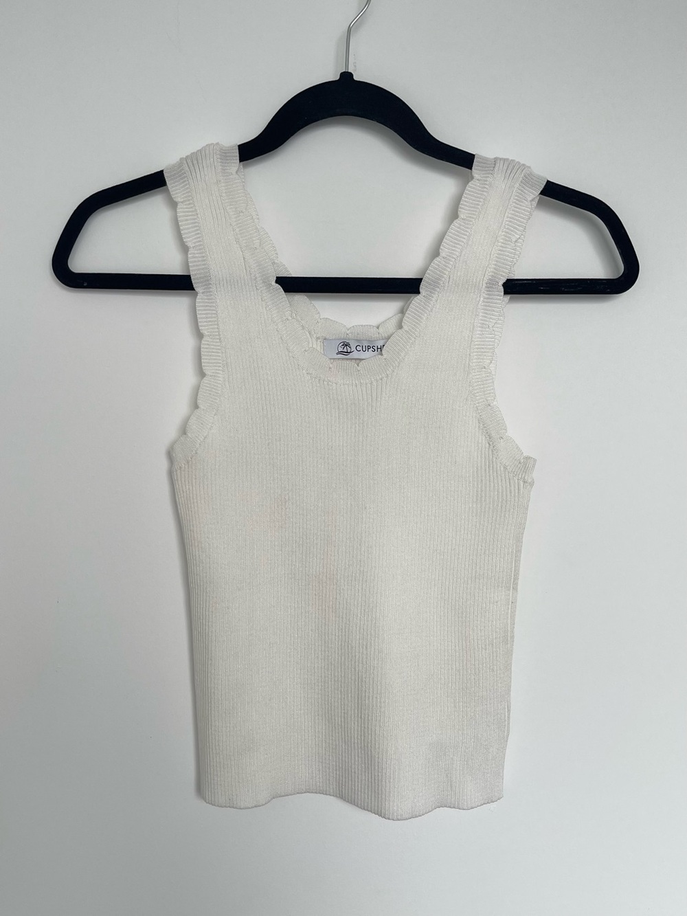 CUPSHE Latte Run Tank Top Ribbed Scallop Trim Scoop Neck in White Size XS